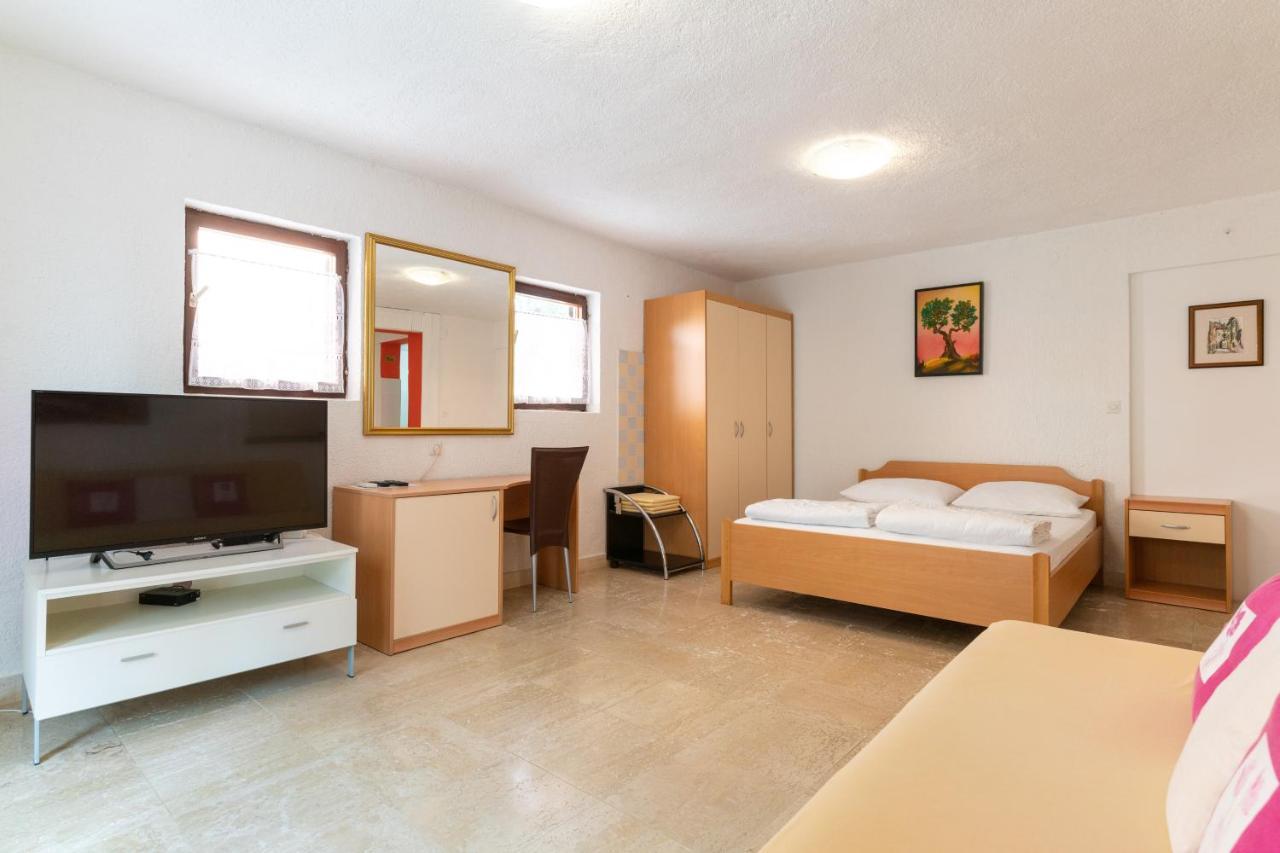 Apartment Milka Ровинь Экстерьер фото
